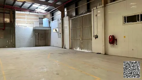 Warehouse for annual rent / Indoor bathroom / Electricity 750 / Special price / Easy payment plans