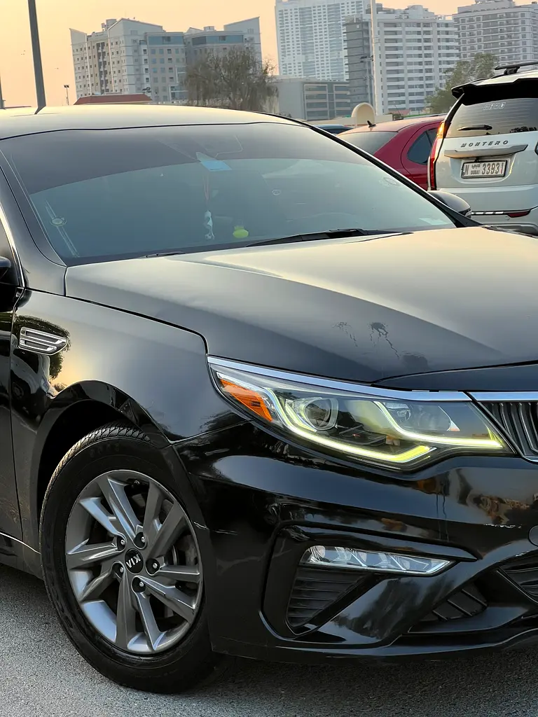 Kia Optima 2020 — photo 1 of 7