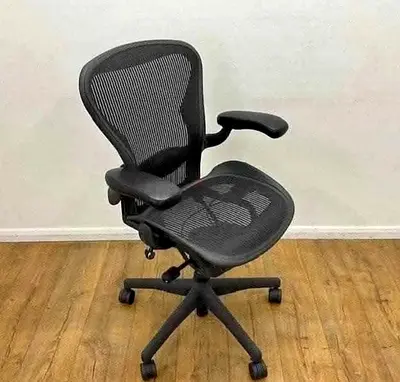 For selling Herman Miller Aeron chair.good condition only little use