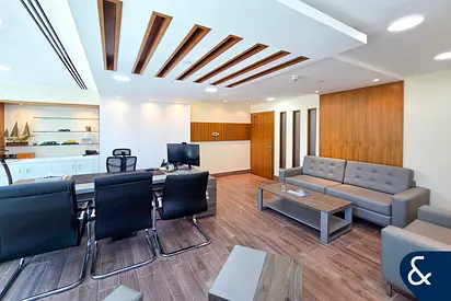 Executive Layout | 3 Parking | Metro