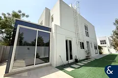 Upgraded | 4 Bedrooms | Maids | Corner Unit