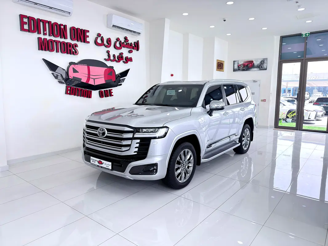 Toyota Land Cruiser 2025 — photo 1 of 10