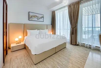 Breathtaking Marina view apartment in Al Murjan