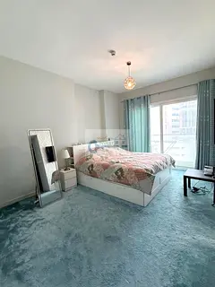 LUXURIOUS 1BED APT--HUGE SIZE-READY TO MOVE