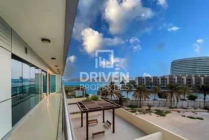 Corner 2BR with Maid's Vacant | Partial Sea View