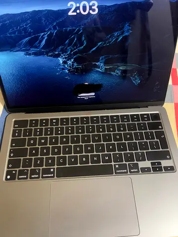 MacBook Air M2