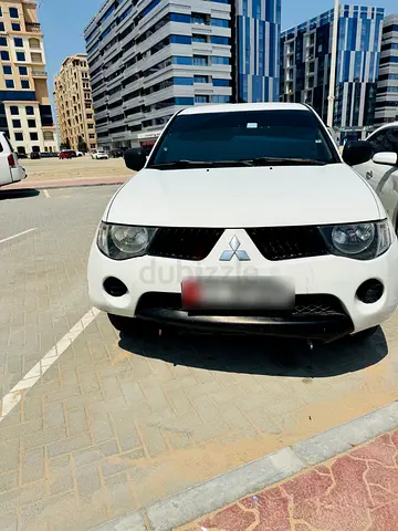 FOR SALE - Mitsubishi L200 - 2009 - AED 9,500 (Fixed)