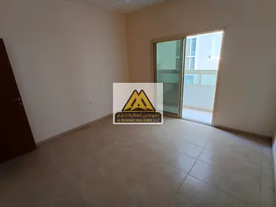 شقة غرفتين وصالة للإيجار السنوي في الحميدية 1 عجمان، تتميز بتوزيع داخلي عملي مع غرف موزعة وبلكونة، ومساحة كبيرة مناسبة للسكن العائلي،