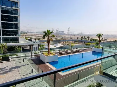 Fully Furnished-Balcony with Pool View-4 Cheques