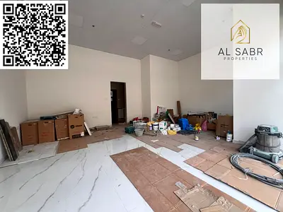 Spacious commercial shop for rent