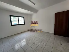 One-bedroom apartment in Al Majaz 2 with a small balcony, 1 bathroom, in a prime location close to