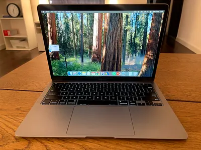 MacBook Air Retina Display 13-inch (Space Gray) - Excellent Condition