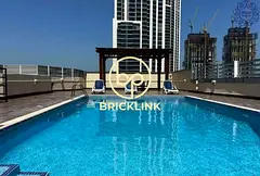 Marina view | Prime location | water view Balcony