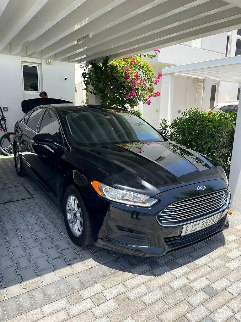 Ford Fusion 2016 — photo 1 of 4