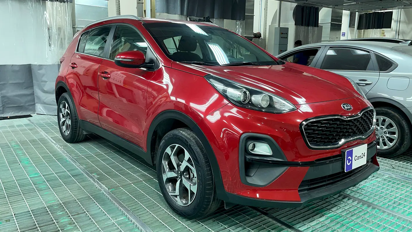 Kia Sportage 2022 — photo 1 of 13