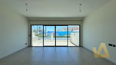 SINGLE ROW 5 BEDS ON HUB | MULTIPLE CHEQUES