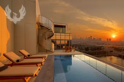 High-Floor Duplex, Private Pool, Full Creek Vistas