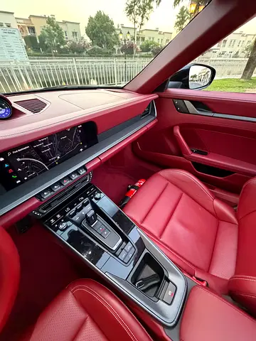 2023 Porsche 911 — миниатюра 9