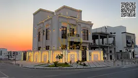Classic corner villa, outdoor setback, two floors and a roof, 6 rooms, prime location close to publ