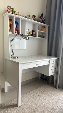 Study desk with Upper Shelves