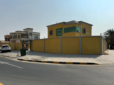 Villa for rent in Al-Hamidiyah area, very large area