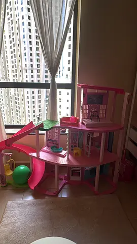 Barbie dream house