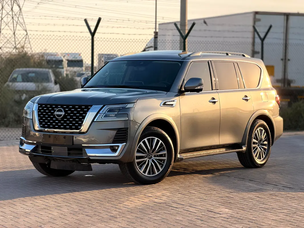 Nissan Armada 2021 — photo 1 of 19