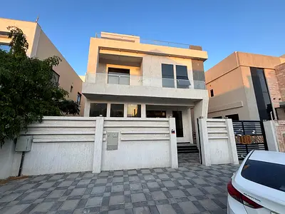 🏡 للإيجار فيلا أول ساكن بالزاهية طابقين وروف 6 غرف ماستر، صالتين، مجلس، غرفة خادمة واستور 100 ألف على دفعات