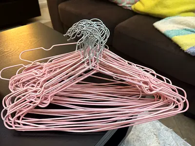 Set of 50 Pink Metal Clothing Hangers - Slim Non-slip Design