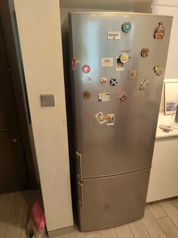 Siemens Fridge Freezer 505L – Model KG57NVL20M