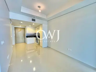 Panoramic Views | 2 Balconies | Ready to Move