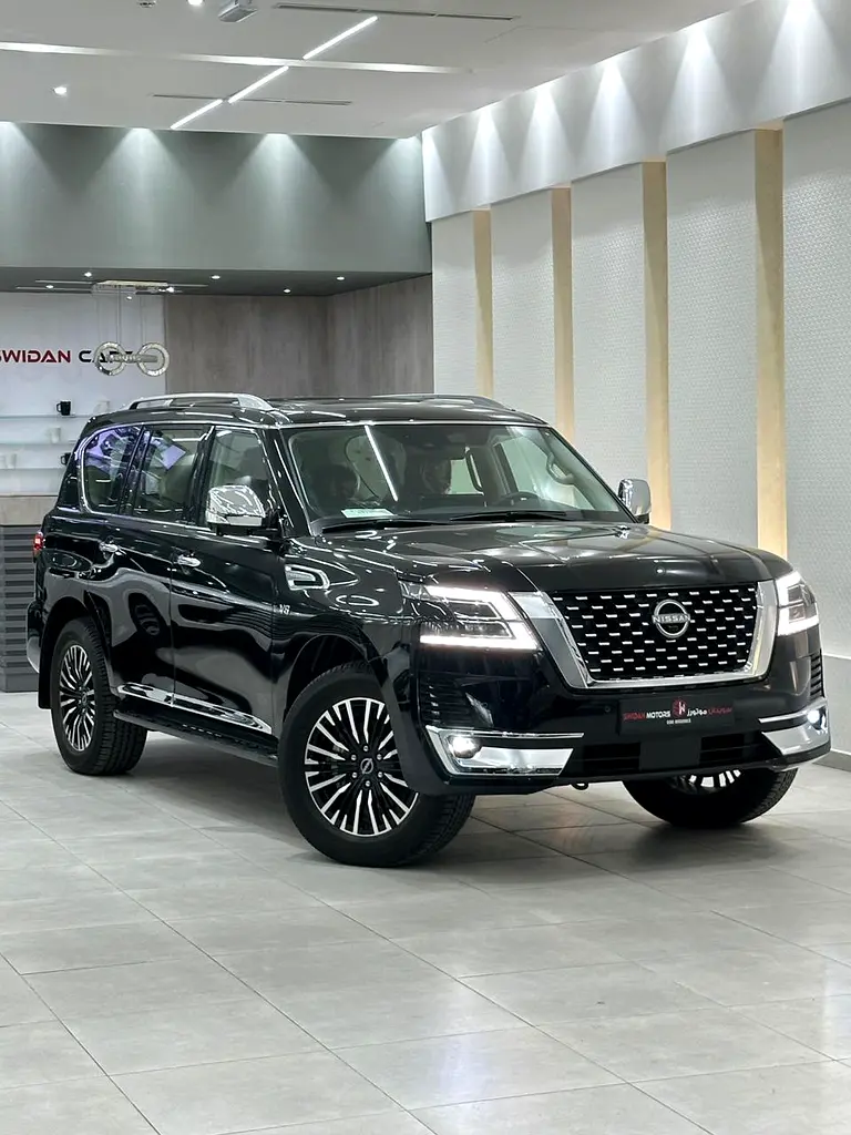 Nissan Patrol 2024 — photo 1 of 20