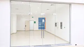 Spacious Street Facing Shop in Prime Commercial Location