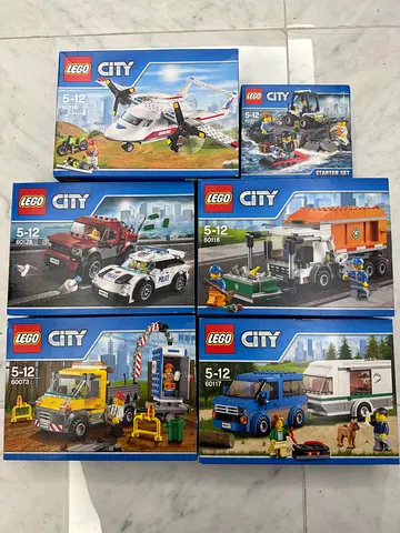 Lot of 6 LEGO City Sets - Retired