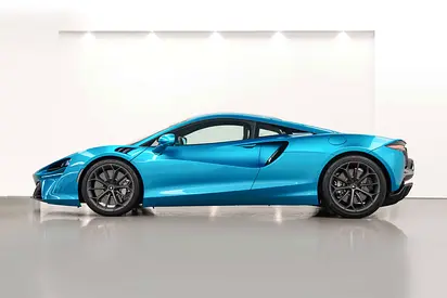 صورة 2 لـ 2023 Mclaren ARTURA