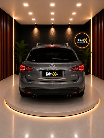 2016 Infiniti QX70 — фото 3