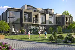 Single Row | Close to Park | Mortgage Accepted