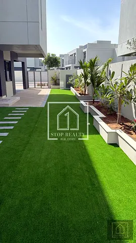 ELEGANT | SEMI DETACHED VILLA | 4BR+MAID