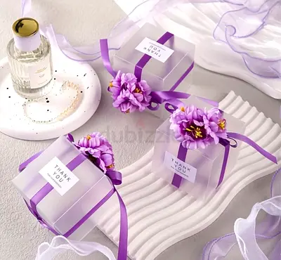 Gift Boxes with Ribbon and Flowers 5 different color available