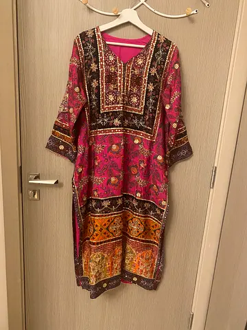3 piece beautiful Rani pink suit, gently used