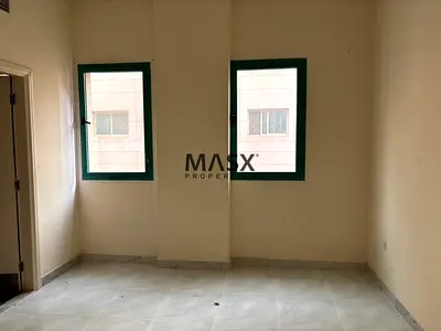 Spacious 1 Bedroom | Vacant Now | Chiller Free