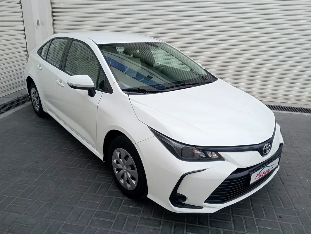 Toyota Corolla 2024 — photo 1 of 16