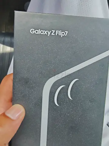 Samsung Galaxy Z Flip7 - Box (Blue)