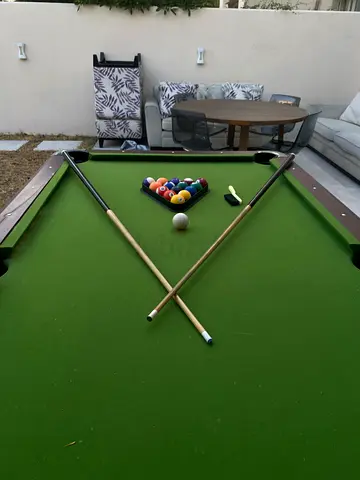 MARSHAL 8ft pool table with cues and balls - good condition