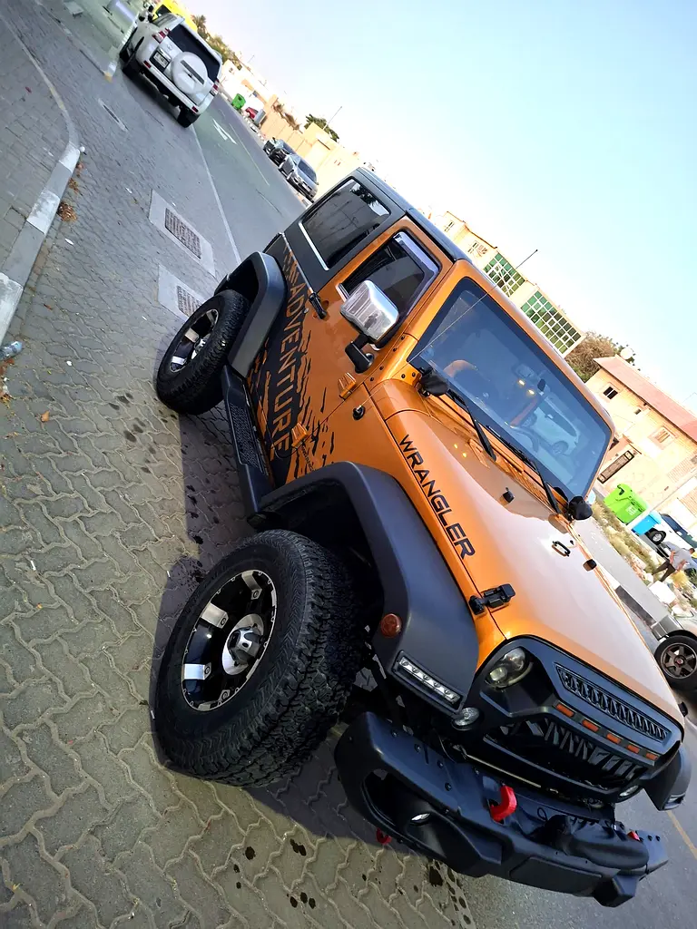 Jeep Wrangler 2014 — photo 1 of 10