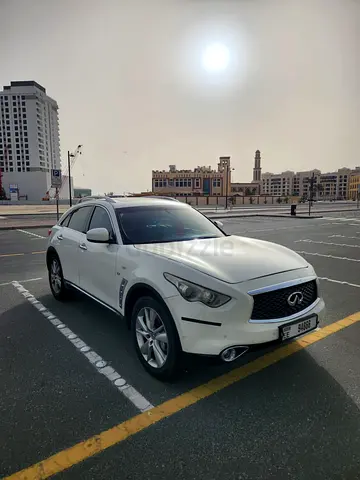 INFINITE Qx70 Dubai