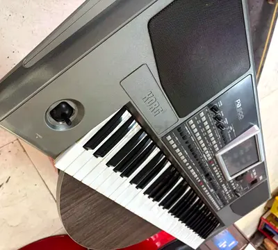 Korg pa900