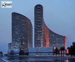 WHERE LUXURY TOUCHES THE SKY•LIMITED HOTSPOT DEAL!