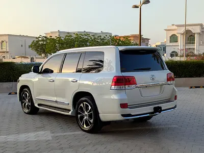 2018 Toyota LAND CRUISER 照片 14