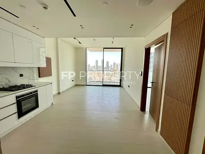 Smart Home / Fully Equipped Kitchen / Luxury Living